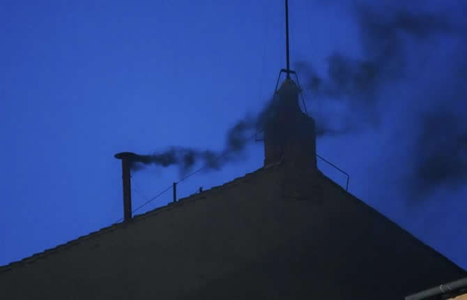 Conclave 2025 : Premier vote infructueux, les cardinaux n'ont pas ?lu de nouveau pape