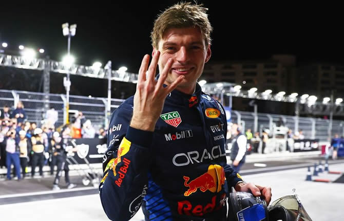 Le pilote néerlandais  Verstappen est champion du monde de Formule 1 pour la quatrième fois