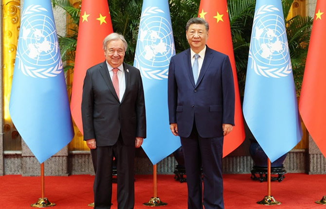 Xi Jinping reçoit Antonio Guterres à Shanghai pendant que Donald Trump accuse la Chine d’avoir obtenu 220 millions de données électorales américaines
